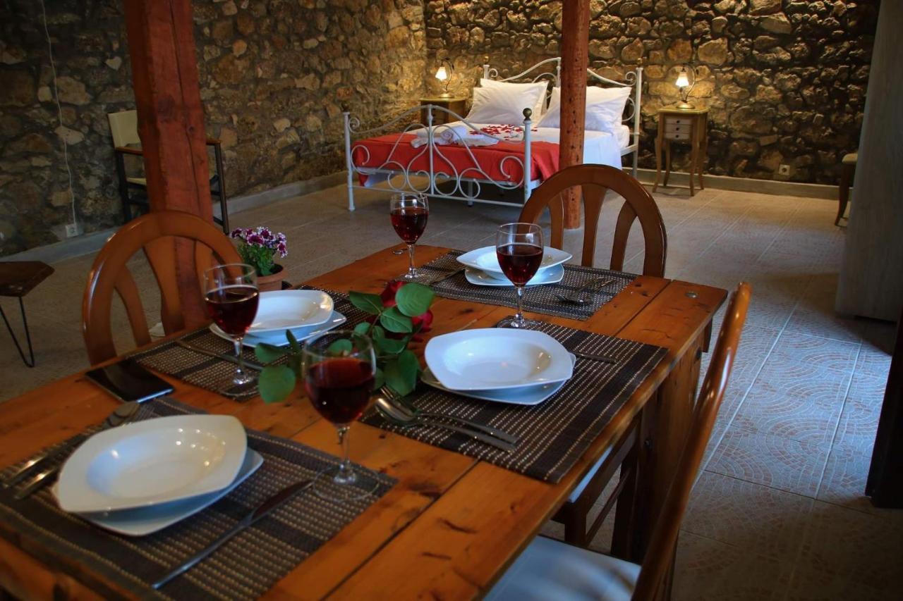 The Stone Suite Moraitika Exterior foto