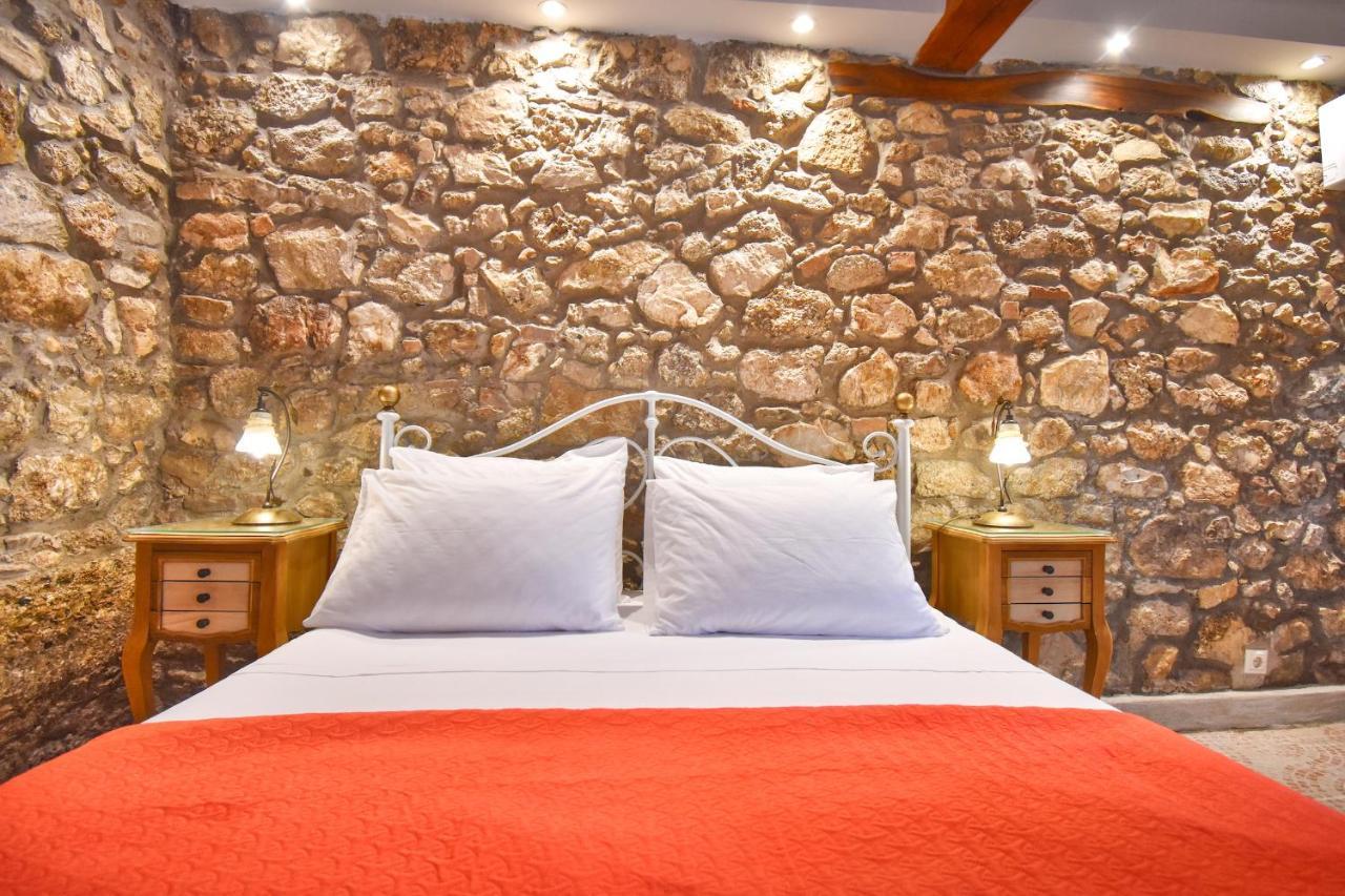 The Stone Suite Moraitika Exterior foto