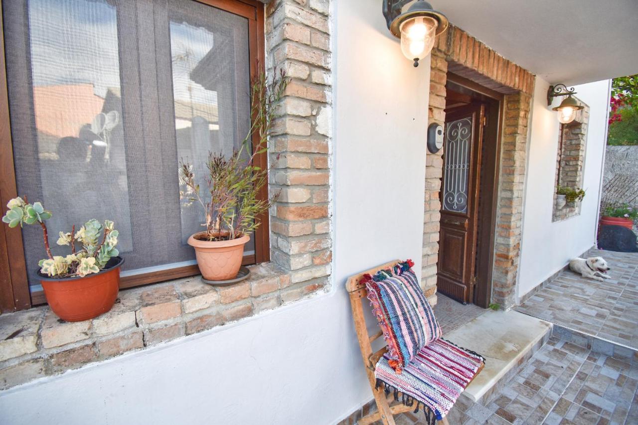 The Stone Suite Moraitika Exterior foto
