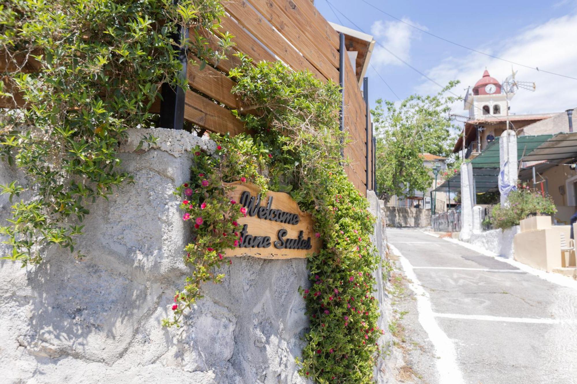 The Stone Suite Moraitika Exterior foto