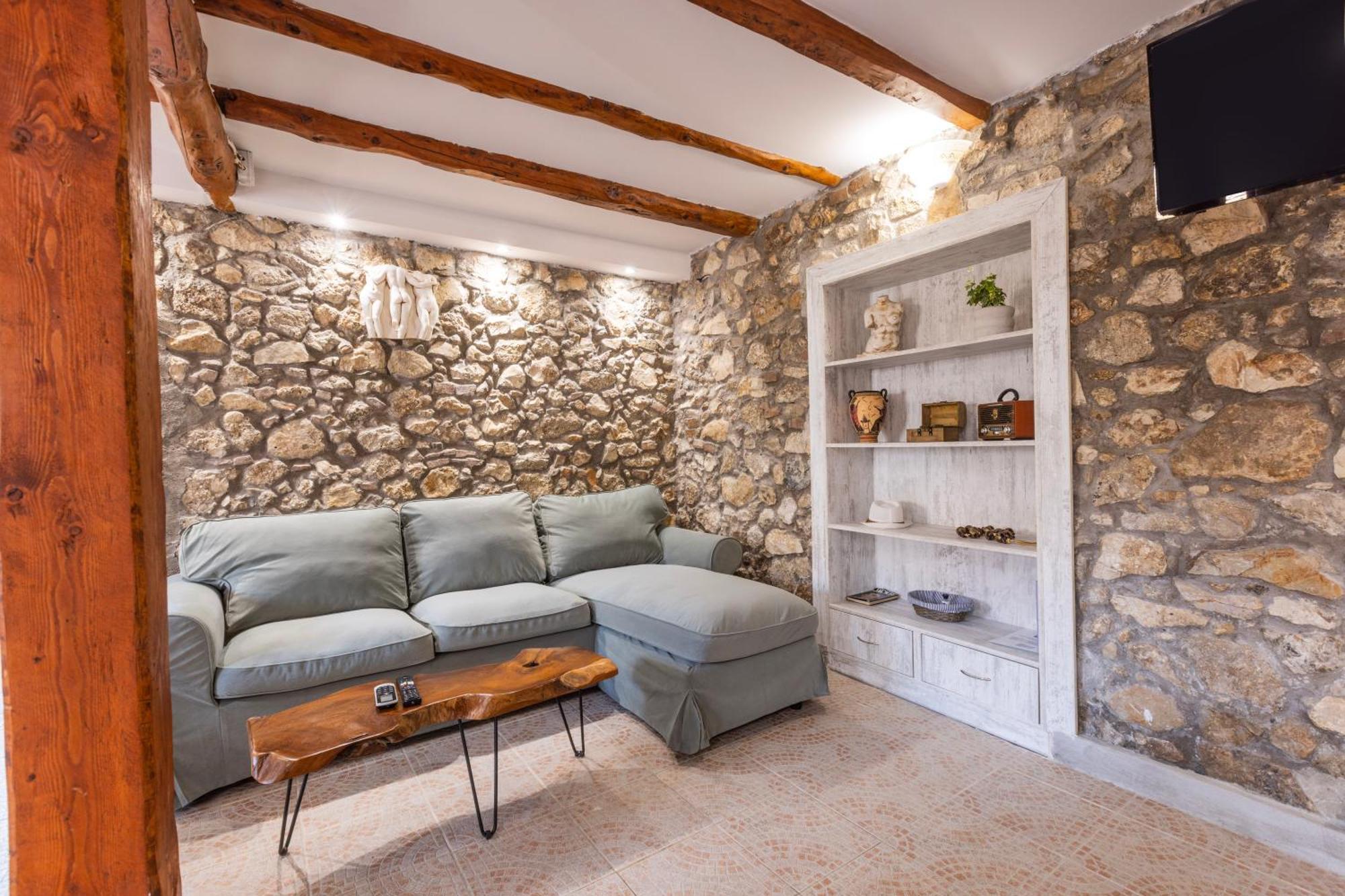 The Stone Suite Moraitika Exterior foto